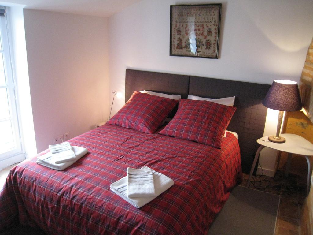 Bed and Breakfast Le Logis Des Tourelles Beaupreau Номер фото